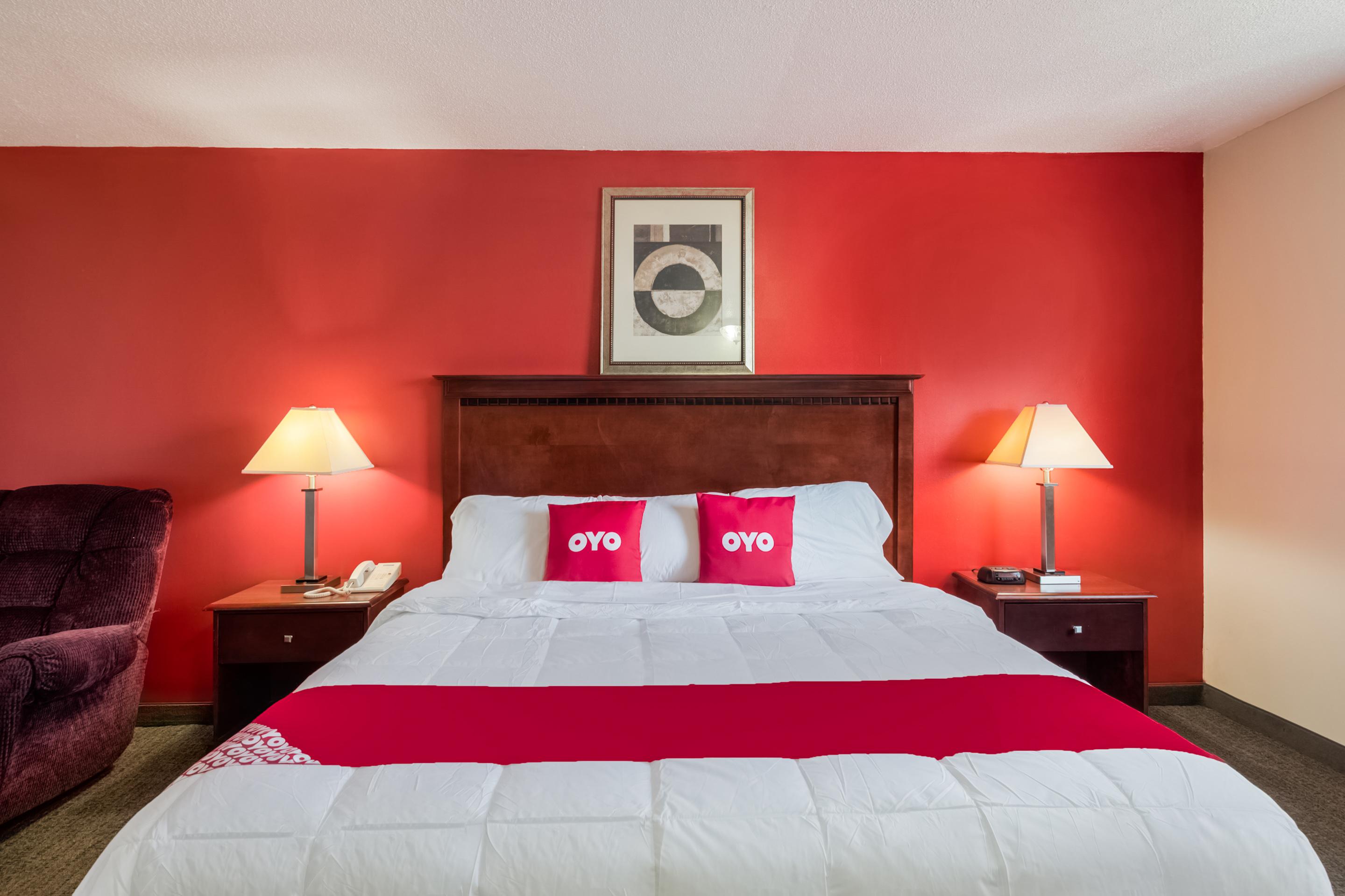 Oyo East Peoria I-74 Hotel 2*