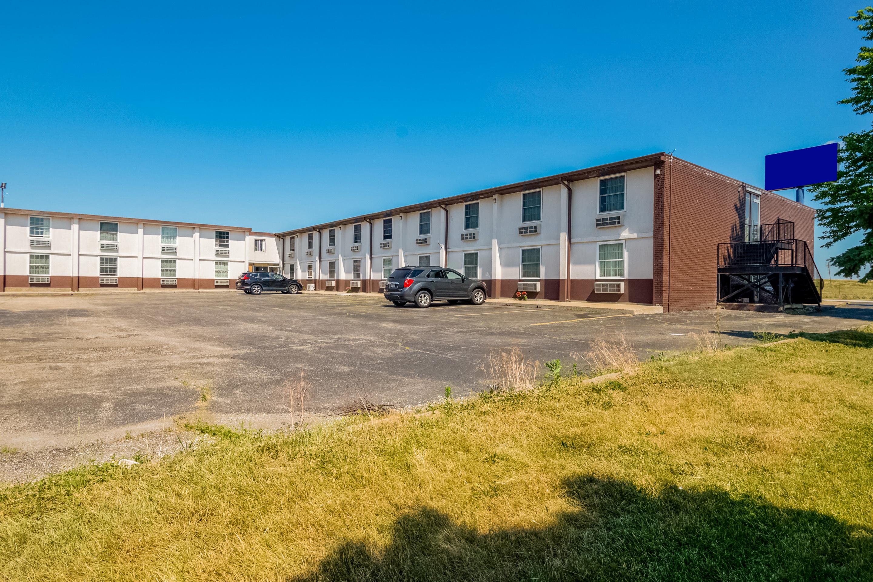 Hotel Oyo East Peoria I-74